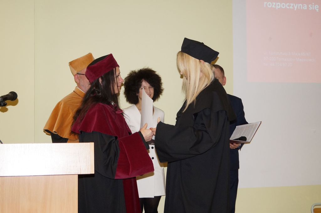 wręczenie dyplomu