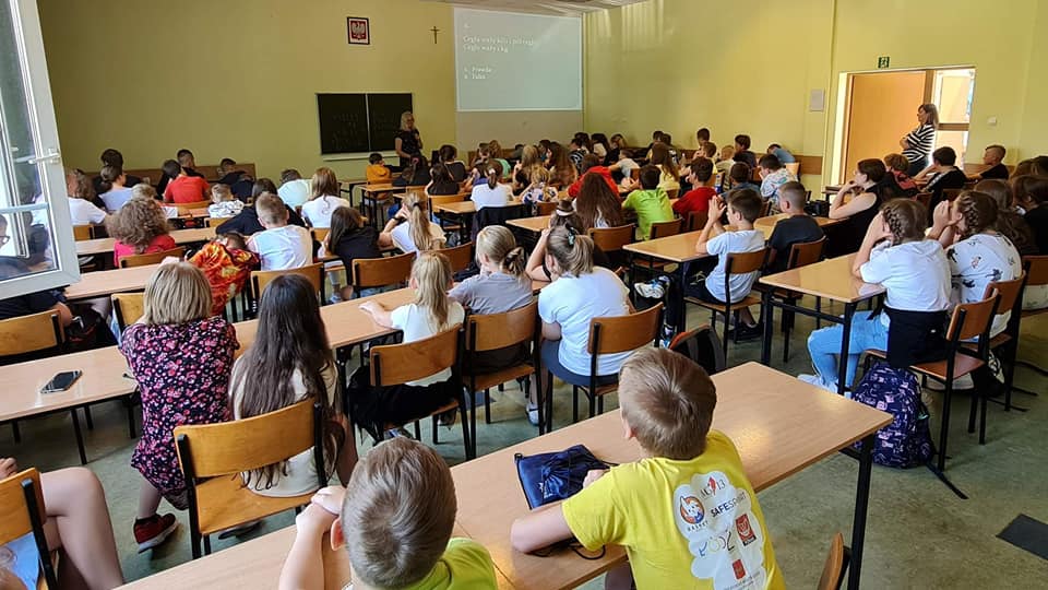 Obrazek przedstawia patio Filii UŁ w TM