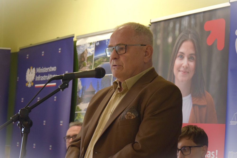 zdjecie z przebiegu konferencji przmówienie